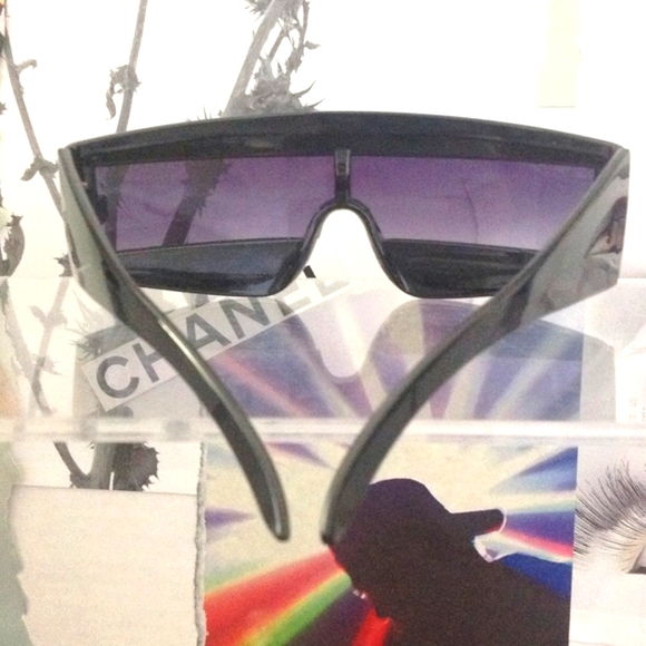 80's NEW WAVE style sunnies - Picture 3 of 4